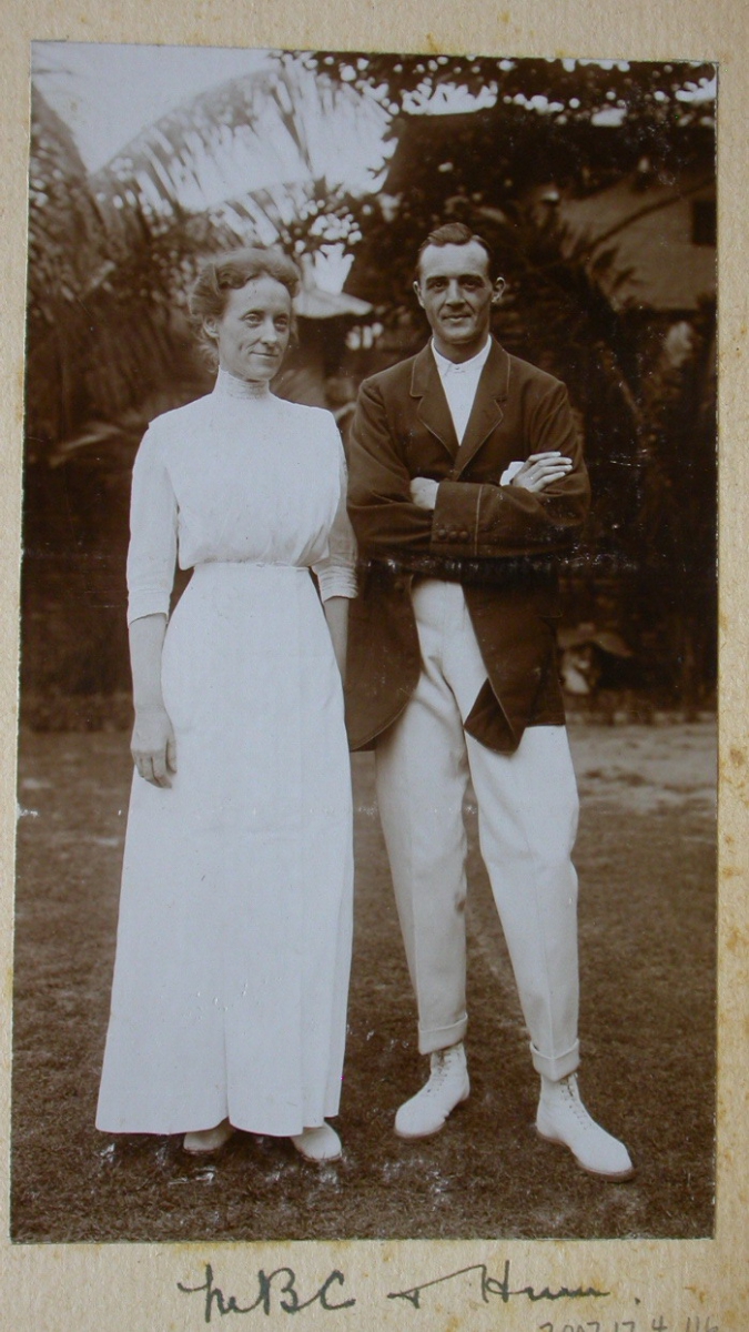 Handwritten text: "Hubse & Phine"