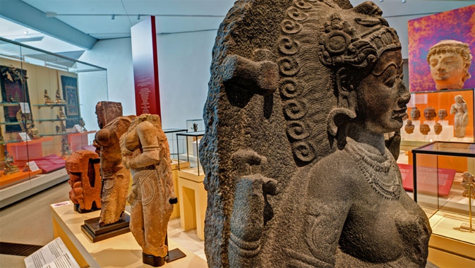 Sir Christopher Ondaatje South Asian Gallery.  The ROM’s gallery is the only one of its kind in the western world to showcase both historical artifacts and contemporary art in a shared space, to celebrate the dynamic and diverse cultures of South Asia.