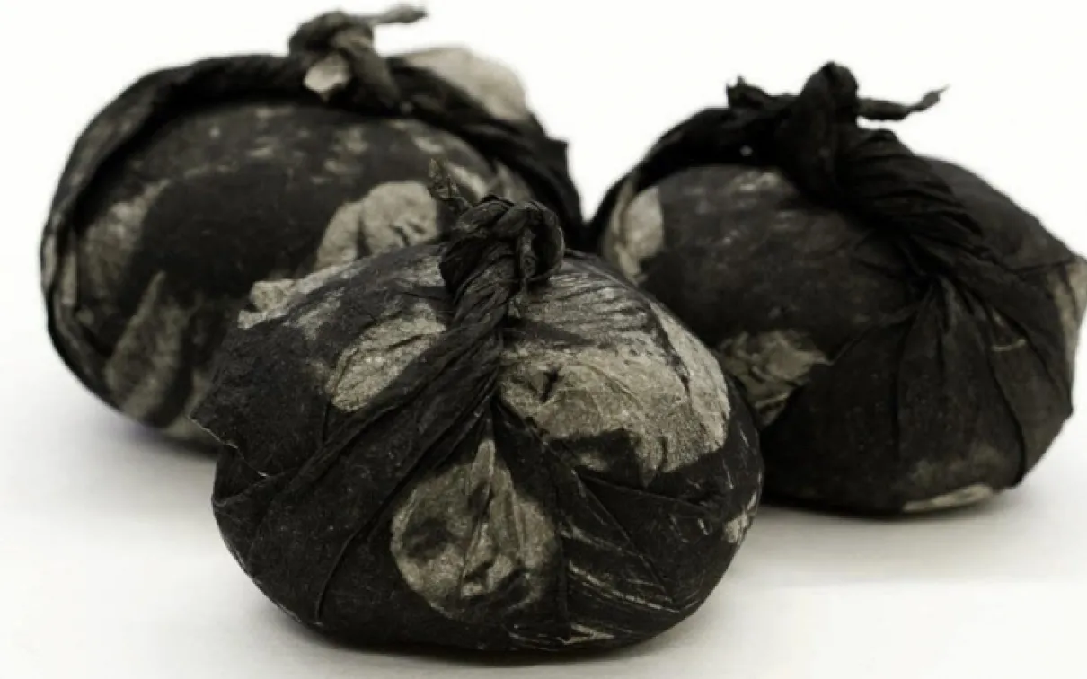 Fagots/Furoshiki (Emma Nishimura).