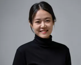 Dr. Vicki Sung-yeon Kwon, Associate Curator of Korean Art and Culture at ROM.